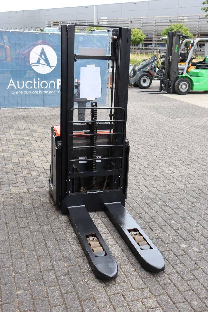 Stapler BT SWE140L Elektro 1400 kg 2,65 m 2016