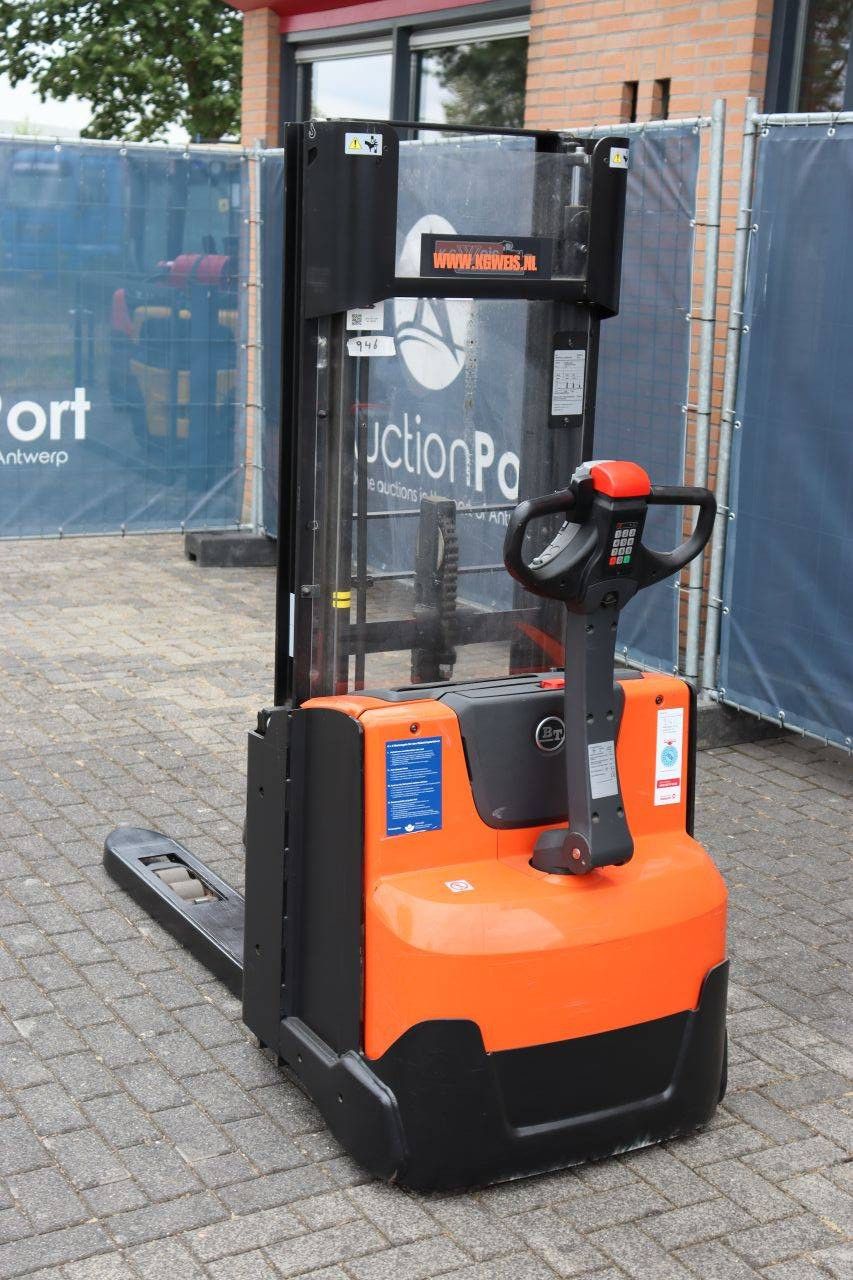 Stacker BT SWE140L Electric 1400kg 2.65m 2015