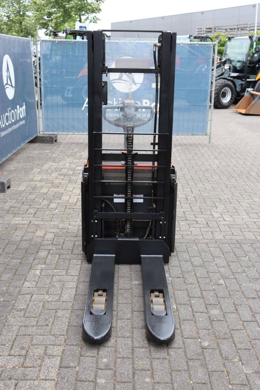 Stacker BT SWE140L Electric 1400kg 2.65m 2015