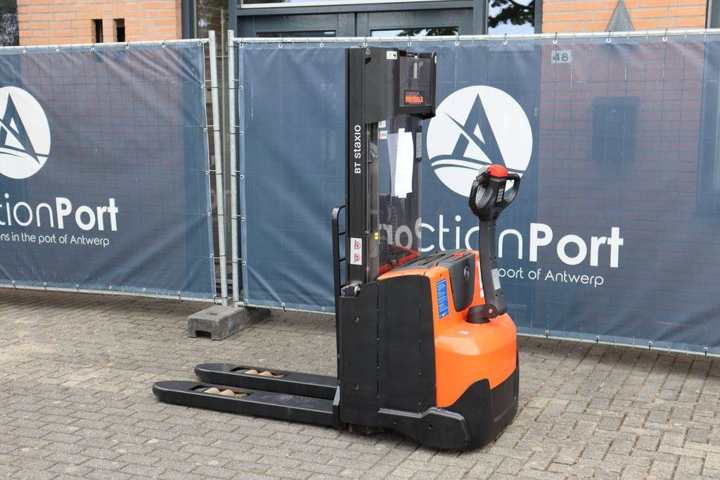 Stacker BT SWE140L Electric 1400kg 2.65m 2015