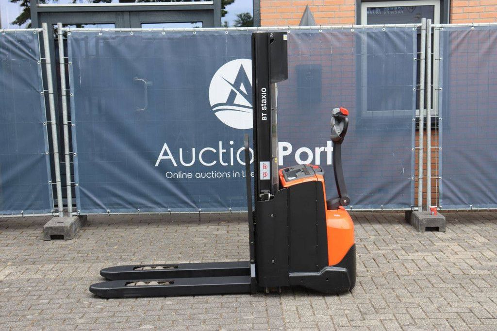 Stacker BT SWE140L Electric 1400kg 2.65m 2015