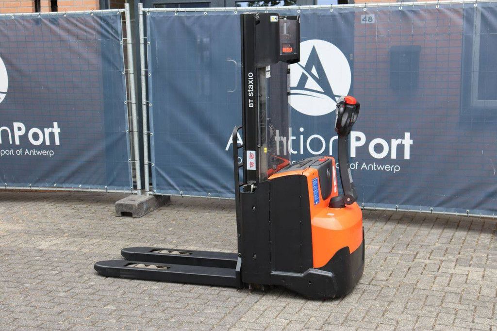 Stacker BT SWE140L Electric 1400kg 2.65m 2015