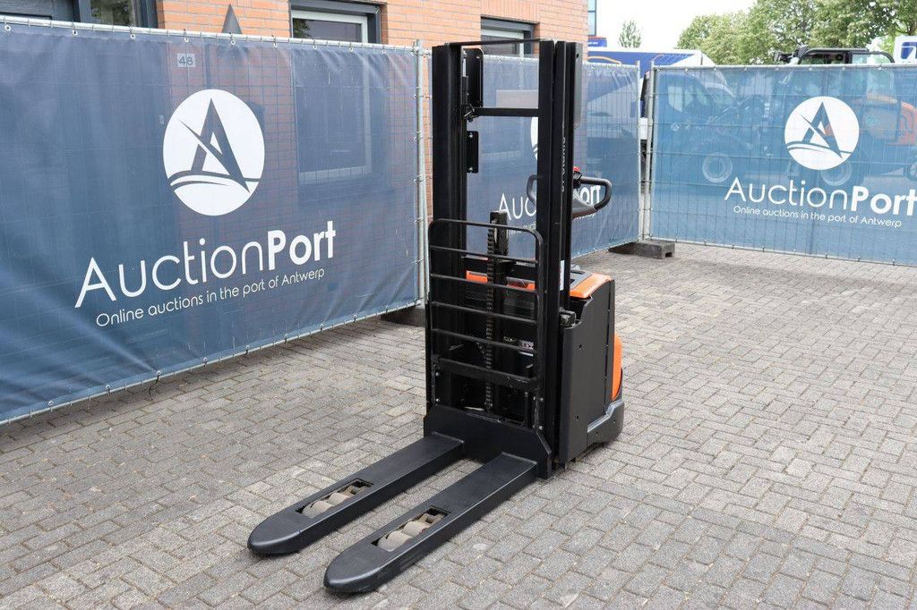 Stacker BT SWE140L Electric 1400kg 2.65m 2015