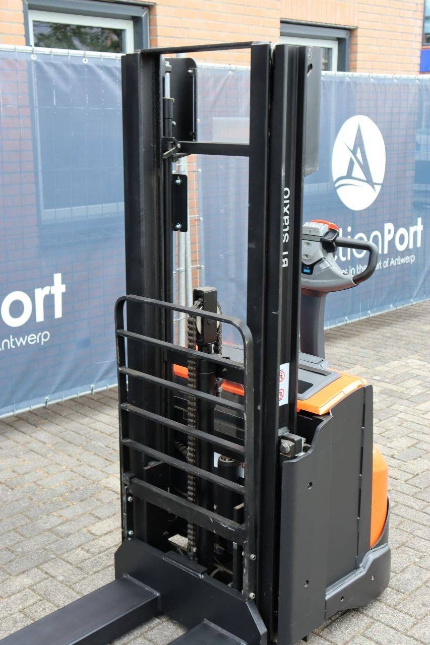 Stacker BT SWE140L Electric 1400kg 2.65m 2015