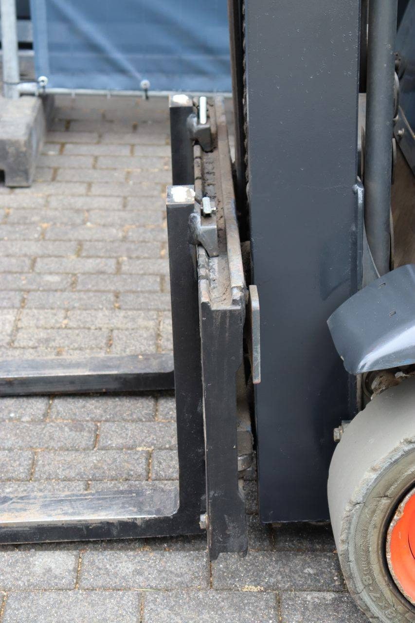 Linde E16P-02 Electric Forklift 1600kg 4.0m 2018