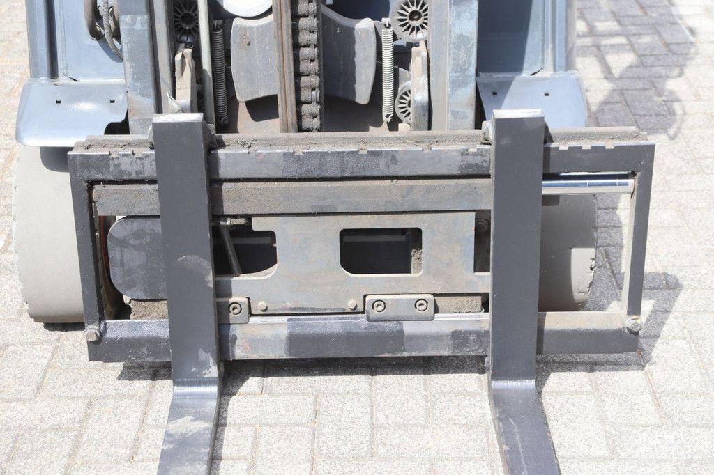 Linde E16P-02 Electric Forklift 1600kg 3.12m 2018