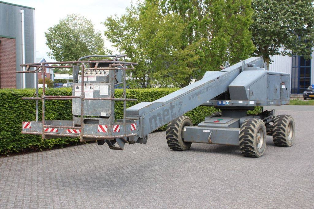 Telescoophoogwerker Aichi/Metz SP10A-ISF60 Diesel 18.2m 2001