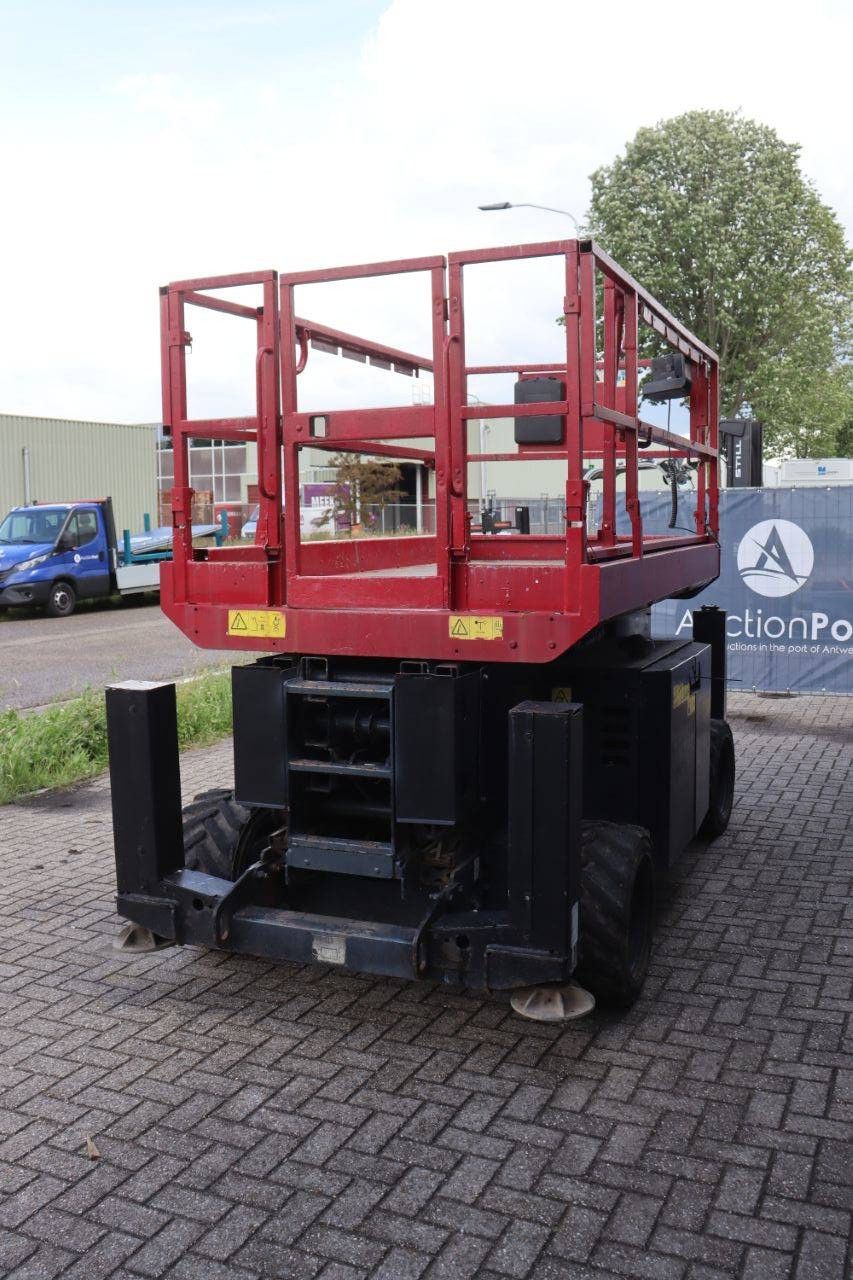 Scissor lift Genie GS-3369RT Diesel 11.75m 2013