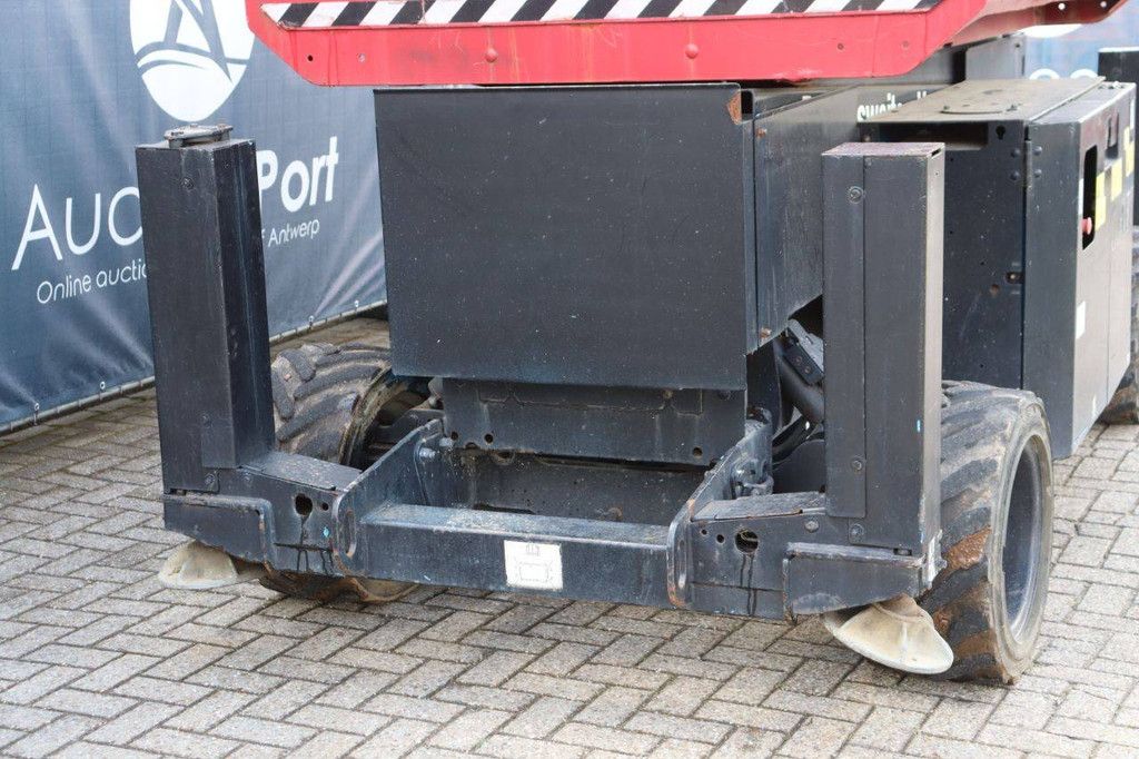 Scissor lift Genie GS-3369RT Diesel 11.75m 2013