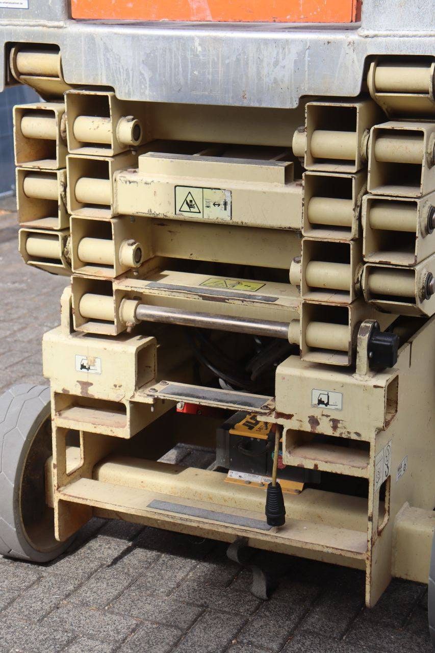 Schaarlift JLG 3246 ES Elektrisch 11.68m