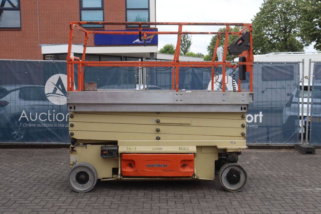 Scissor lift JLG 3246 ES Electric 11.68m 2011