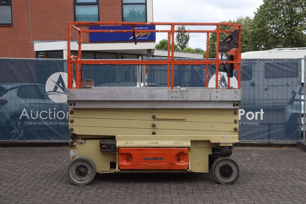 Scissor lift JLG 3246 ES Electric 11.68m 2011