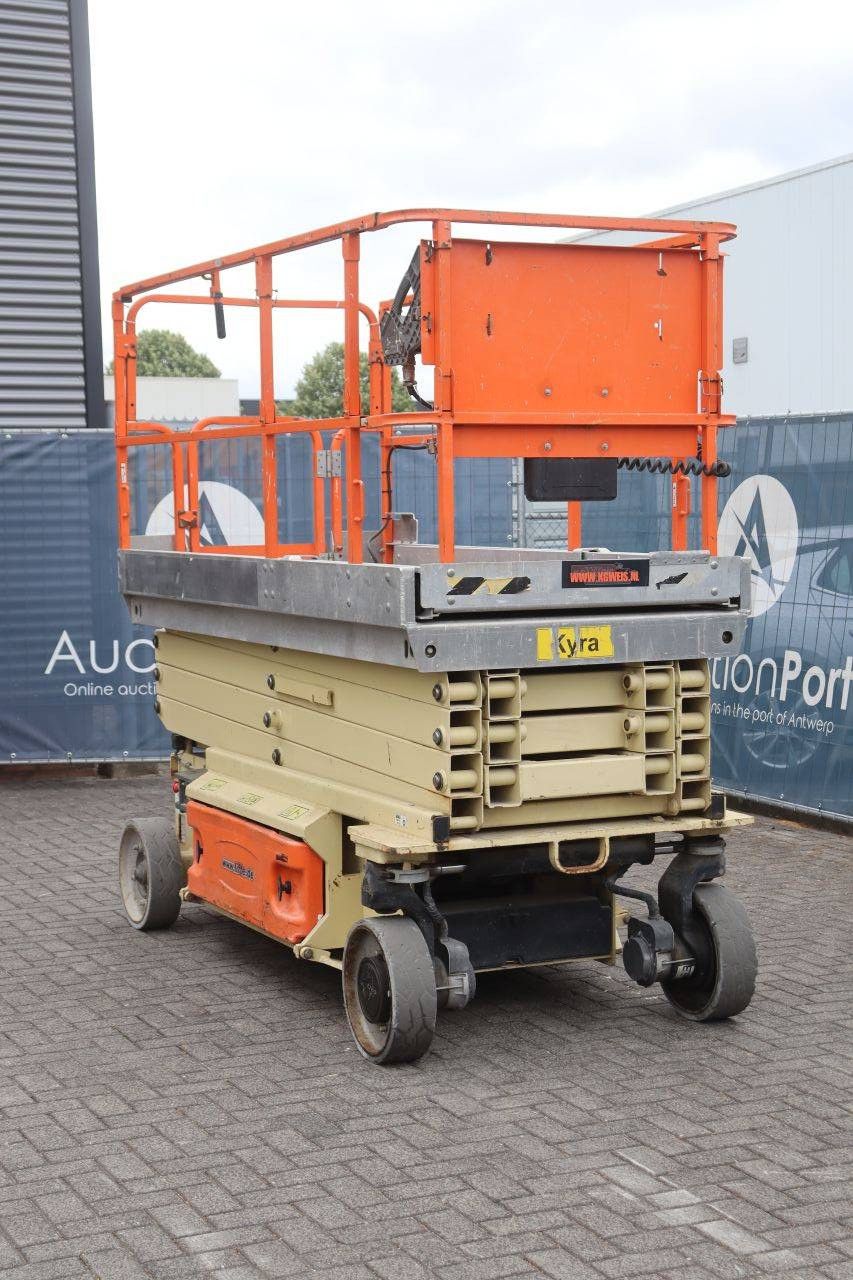Scissor lift JLG 3246 ES Electric 11.68m 2011
