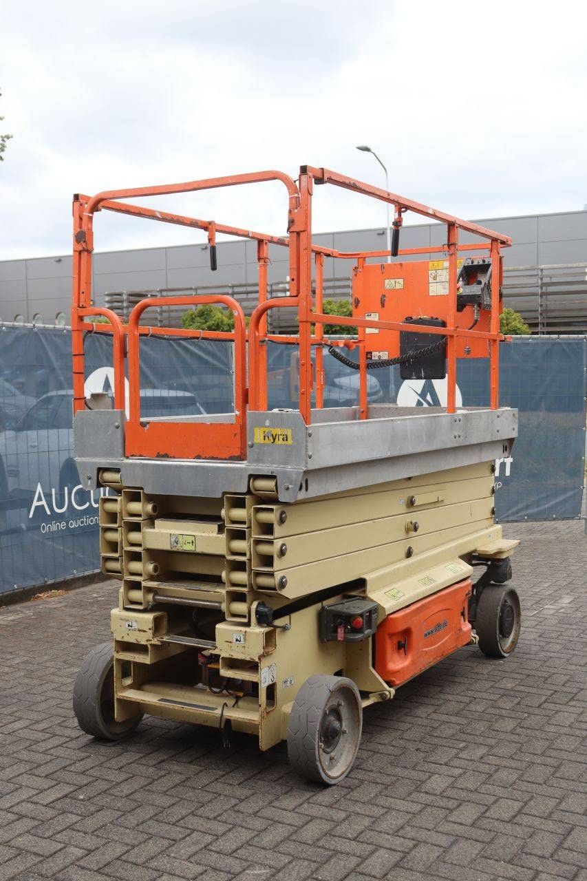 Scissor lift JLG 3246 ES Electric 11.68m 2011