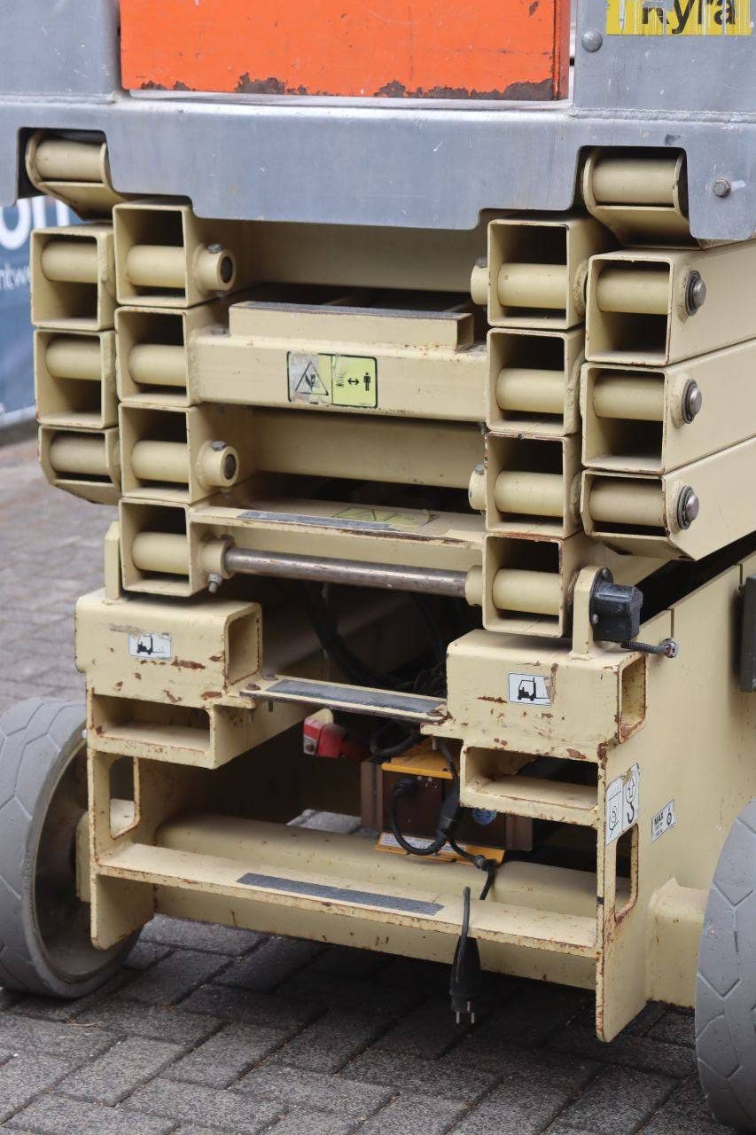 Scissor lift JLG 3246 ES Electric 11.68m 2011