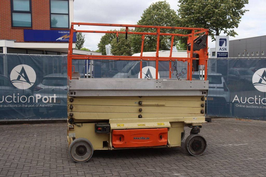 Scissor lift JLG 3246 ES Electric 11.68m 2011