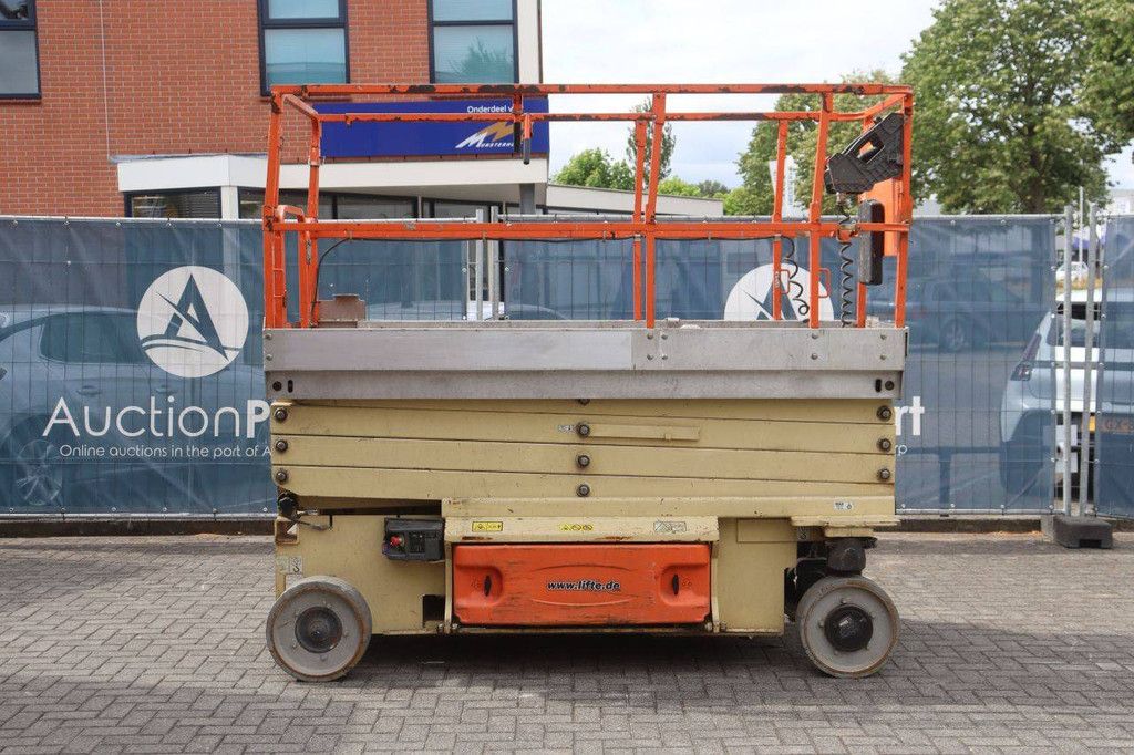 Scissor lift JLG 3246 ES Electric 11.68m 2011