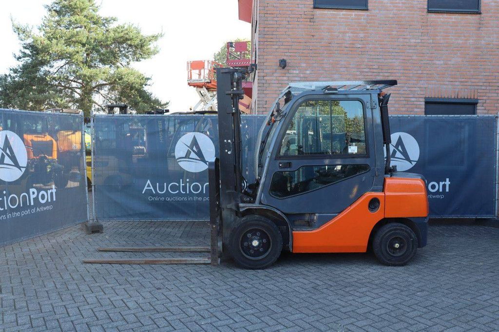 Forklift Toyota 02-8FDF30 Diesel 3000kg 3.7m 2020