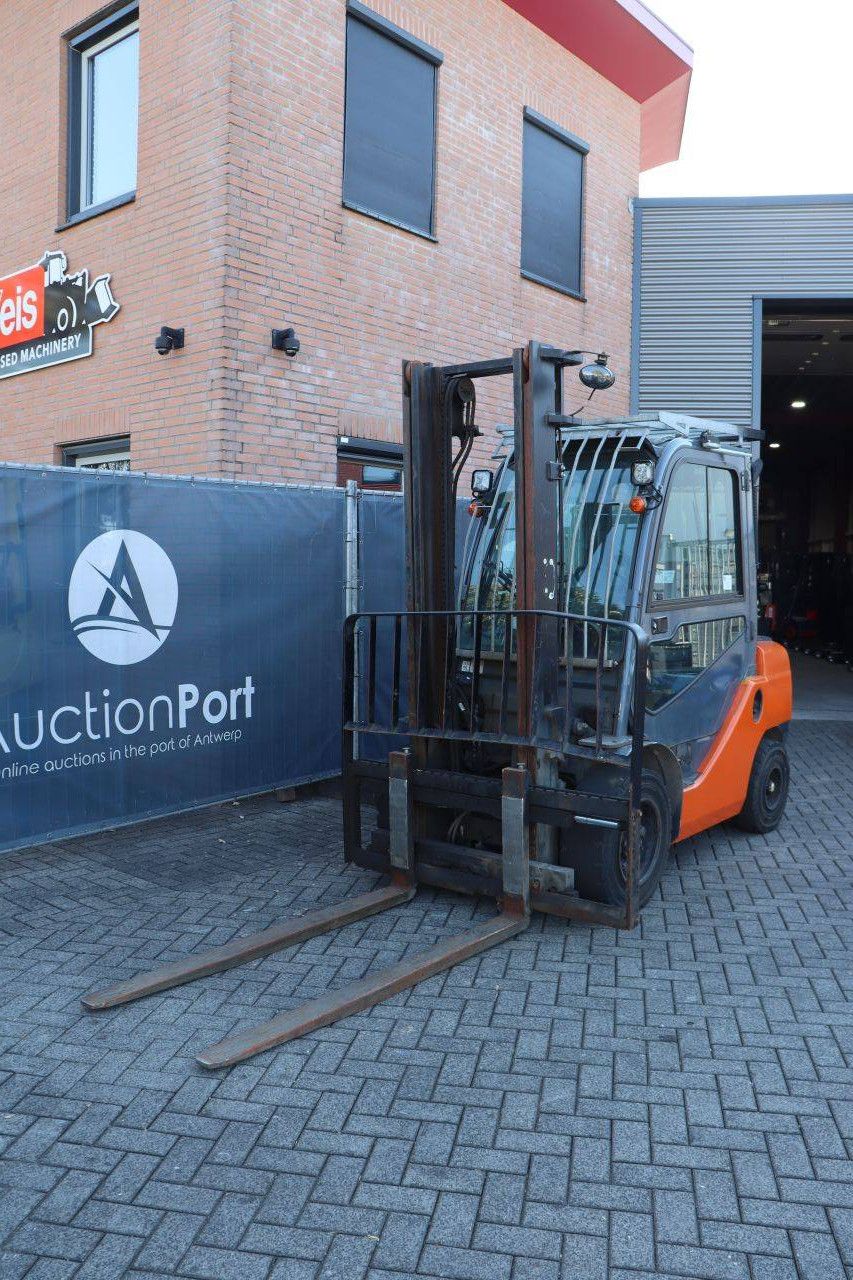 Forklift Toyota 02-8FDF30 Diesel 3000kg 3.7m 2020