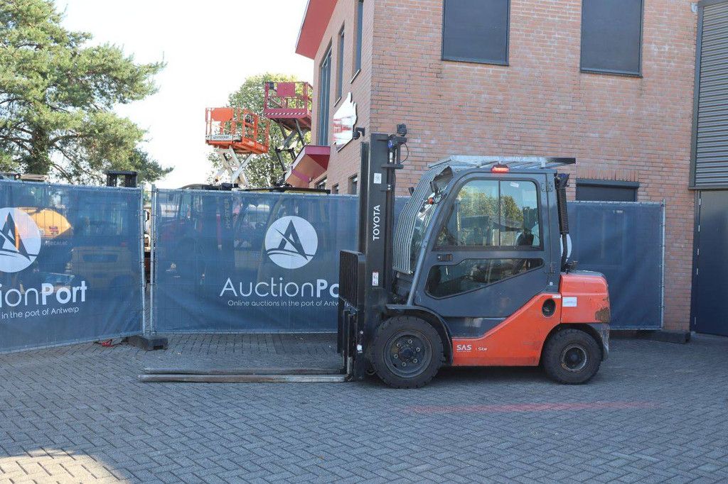 Forklift Toyota 02-8FDF30 Diesel 3000kg 3.7m 2020