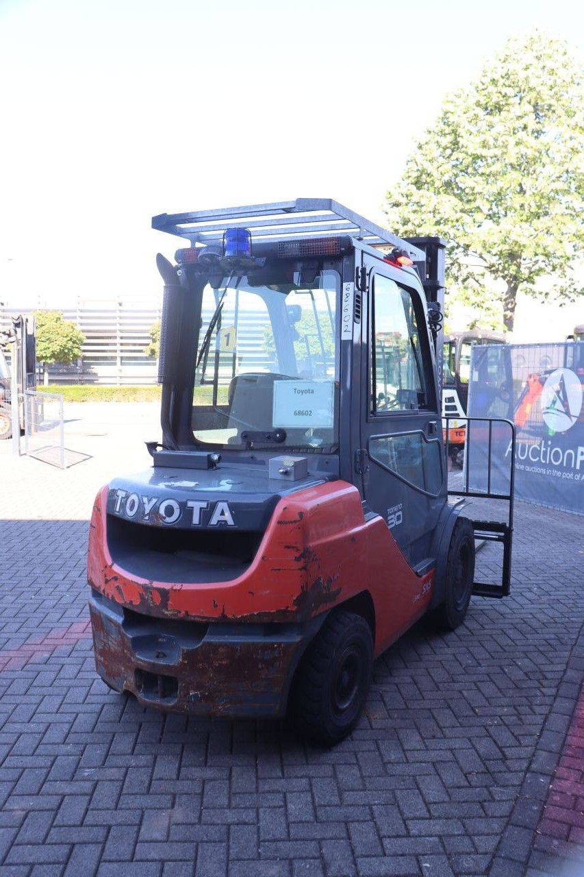 Forklift Toyota 02-8FDF30 Diesel 3000kg 3.7m 2020