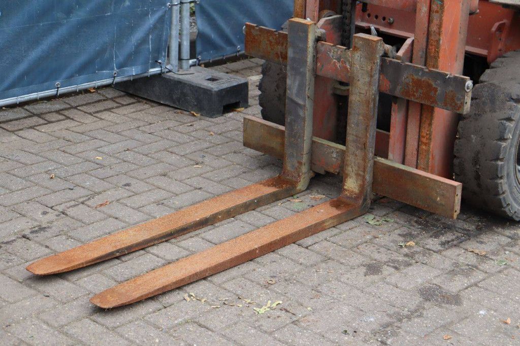 Forklift Nissan EH02A25 Diesel 3000kg 3.0m 1990