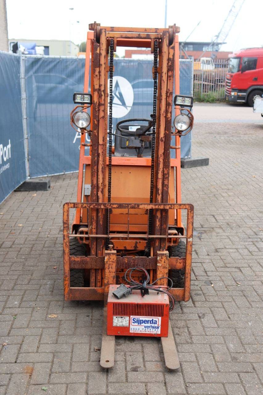 Toyota 2F6L9 Electric Forklift 900kg 3.0m