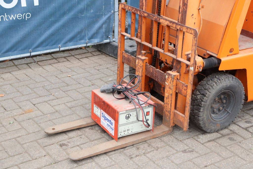 Toyota 2F6L9 Electric Forklift 900kg 3.0m
