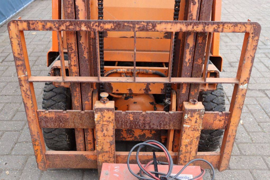 Toyota 2F6L9 Electric Forklift 900kg 3.0m