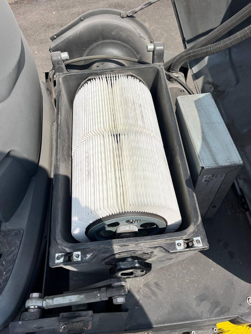 Karcher B 250 R120 Electric Scrubber/Vacuum 2019 with integrated sweeping function