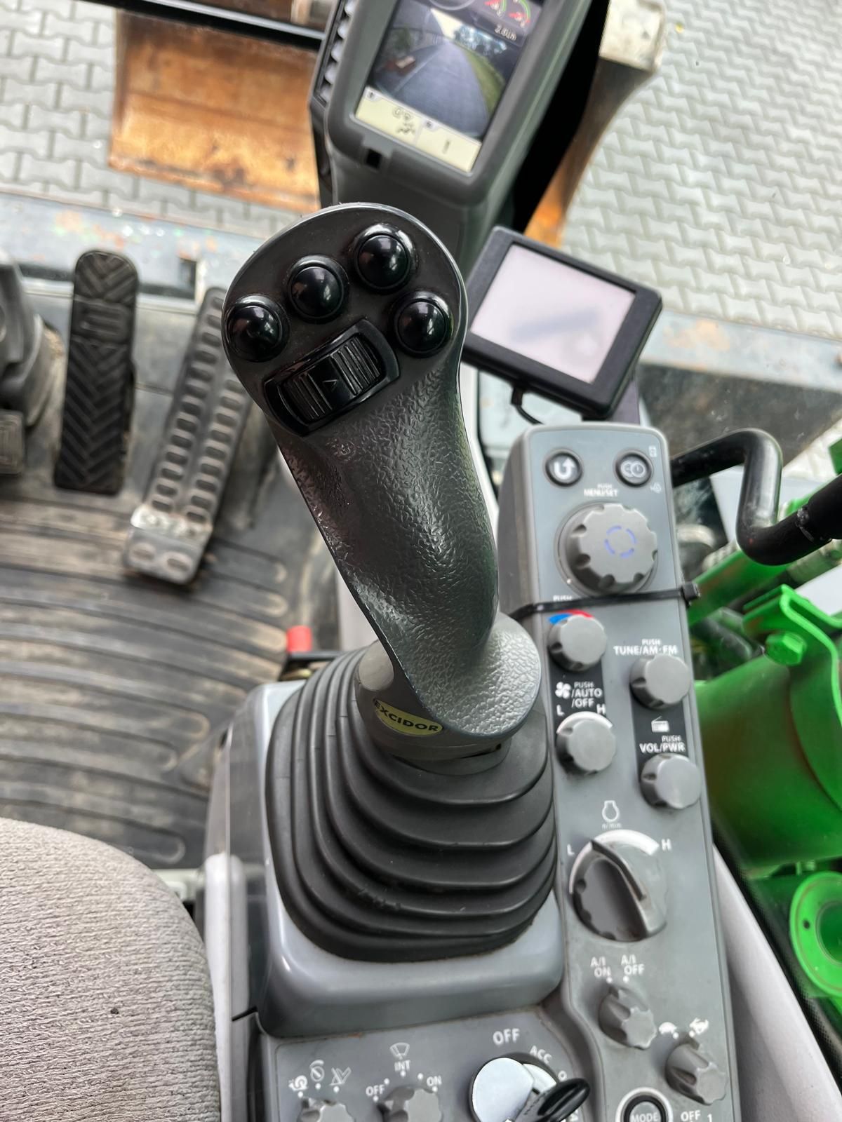 Hitachi ZX 140 W-6 Stage V !!