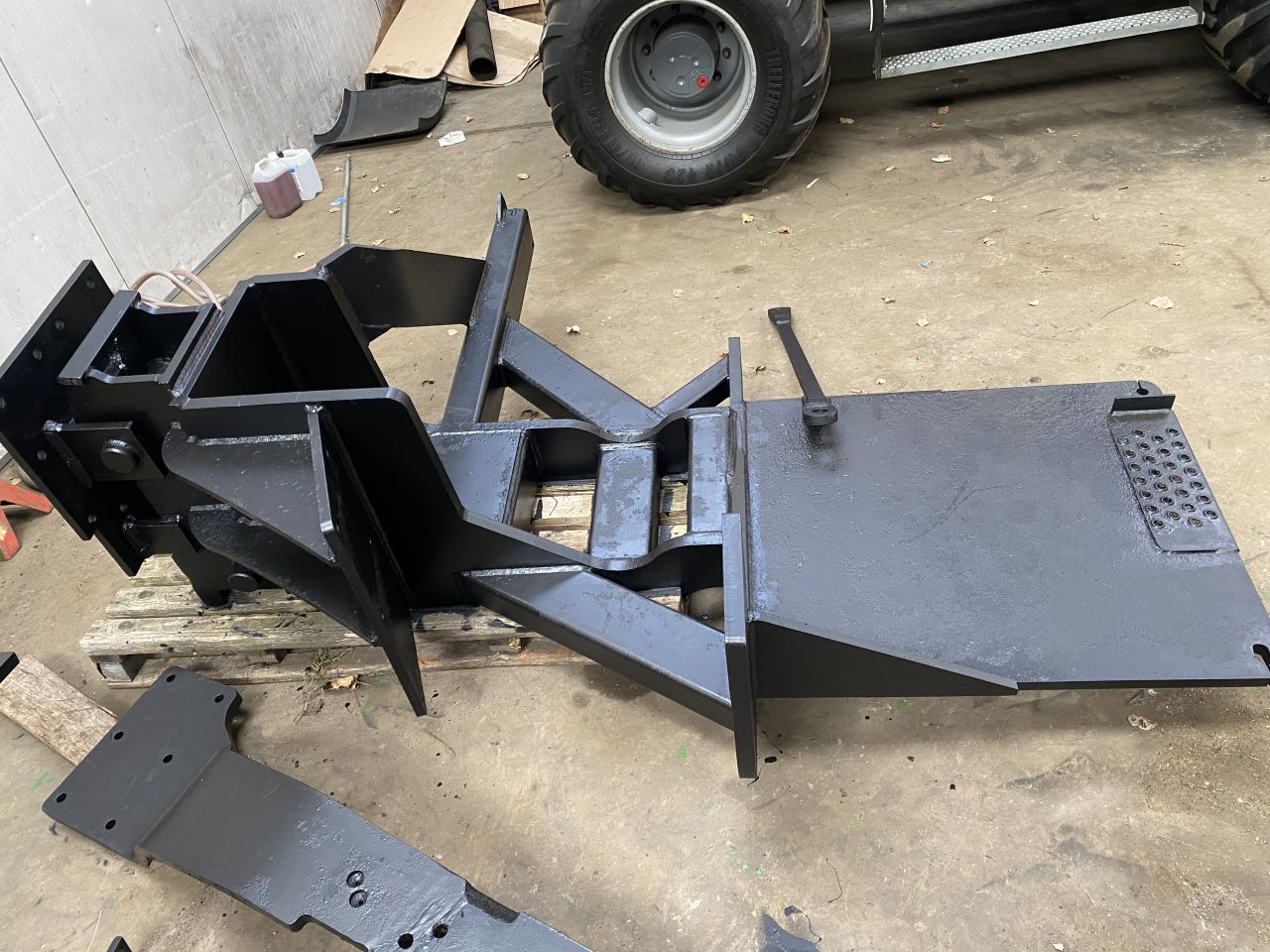 HERDER ONDERBOUWFRAME VOOR JD 7710 / 7810 + CONTRAGEWICHTPLATEN