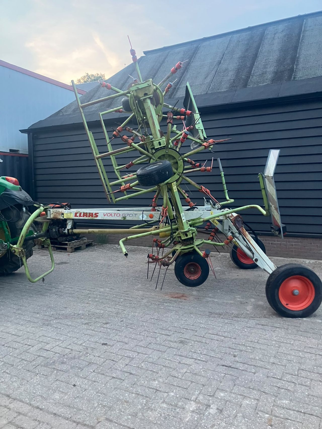 Claas Volto 870T getrokken schudder