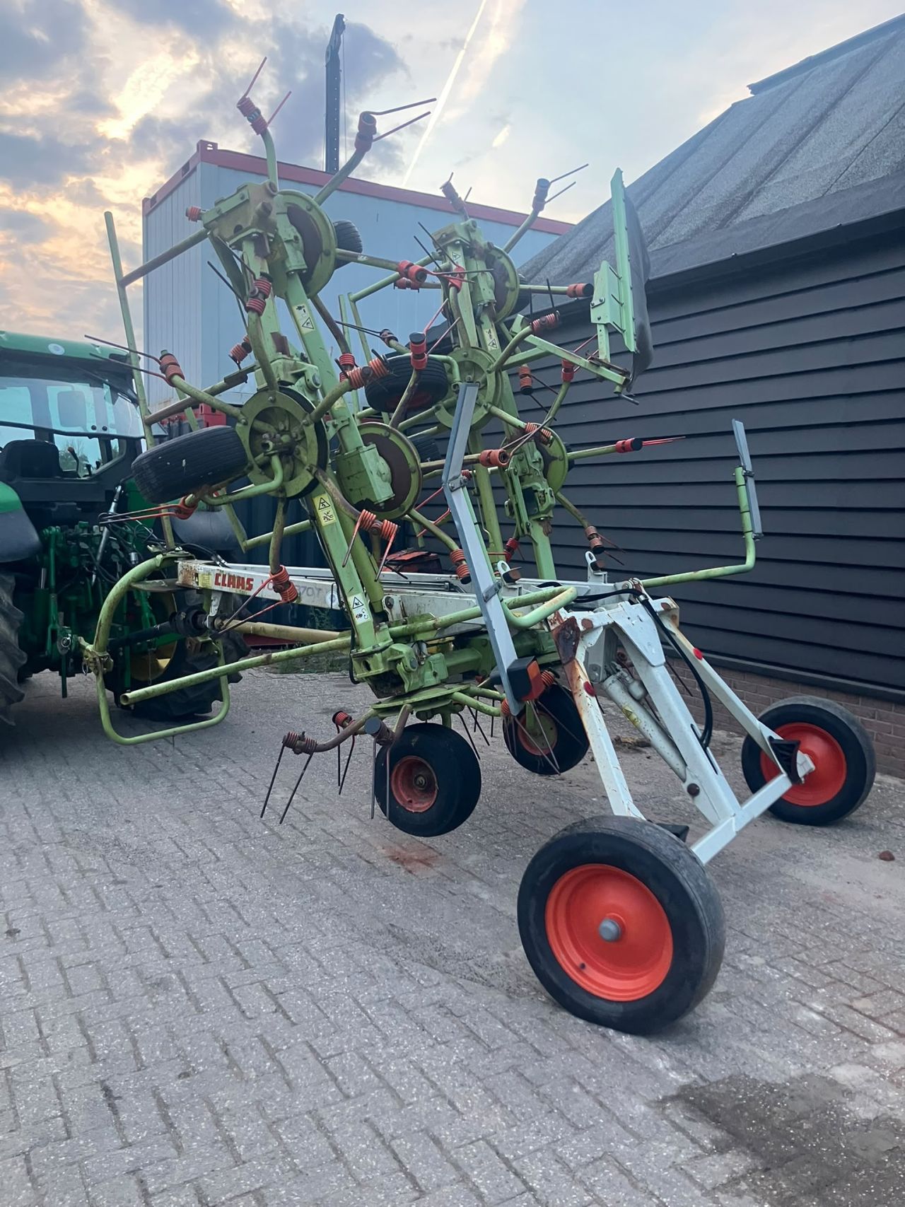 Claas Volto 870T getrokken schudder