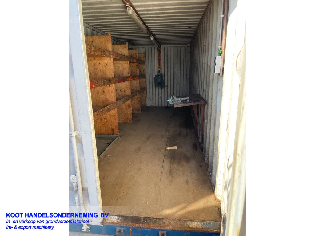 8x 20FT Containers