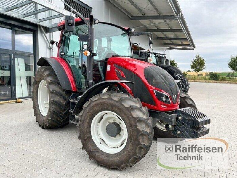 Valtra A104
