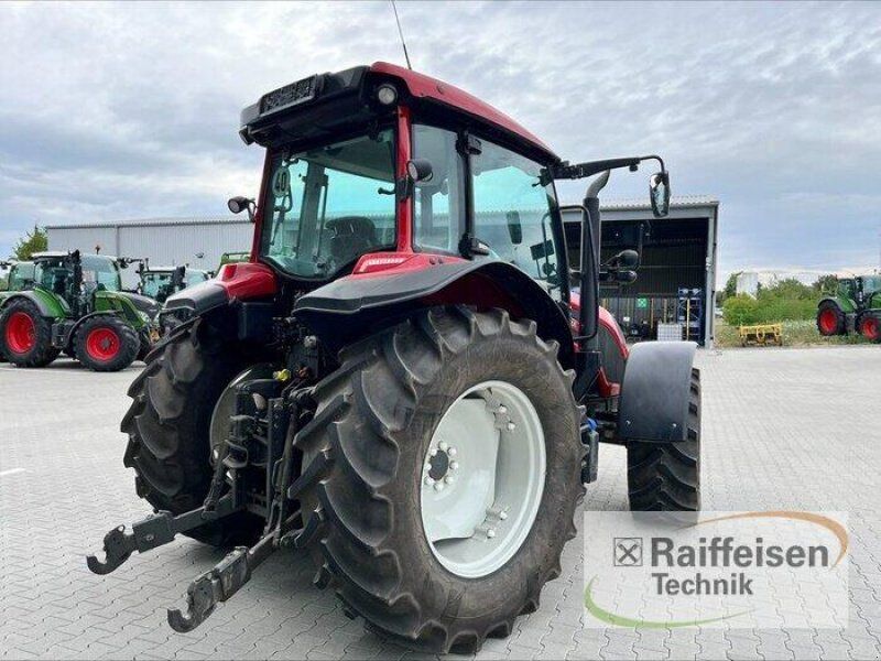 Valtra A104