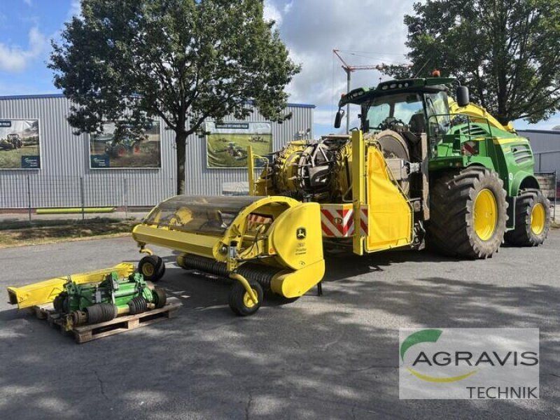 John Deere 8800I Allrad + Kemper 490 Plus + Pickup 639