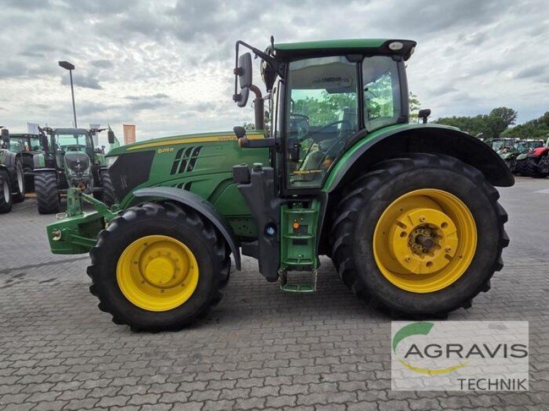 John Deere 6215 R