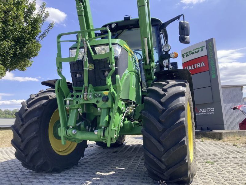 John Deere 6130M