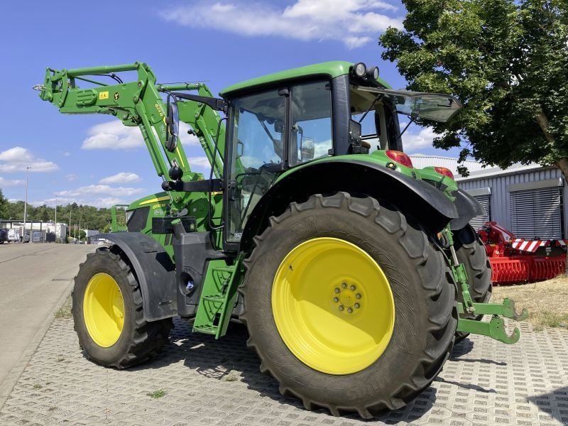 John Deere 6130M