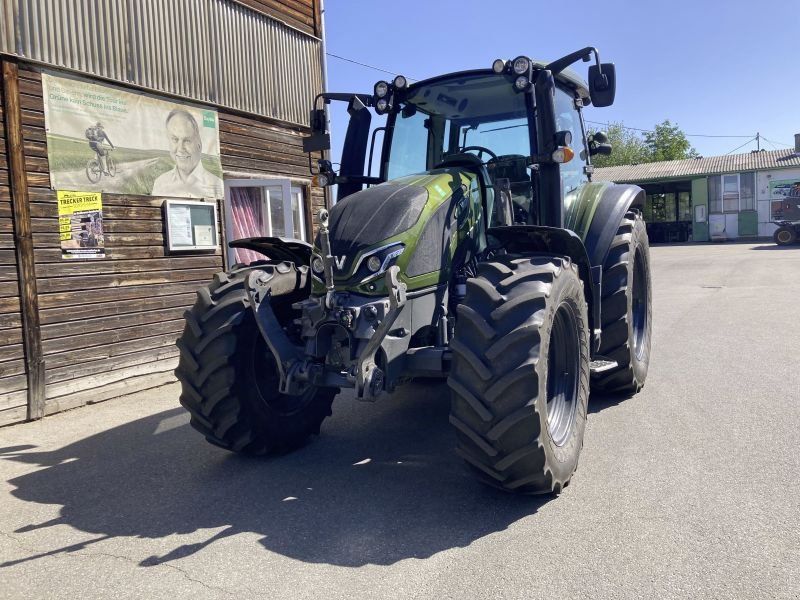 Valtra G135A