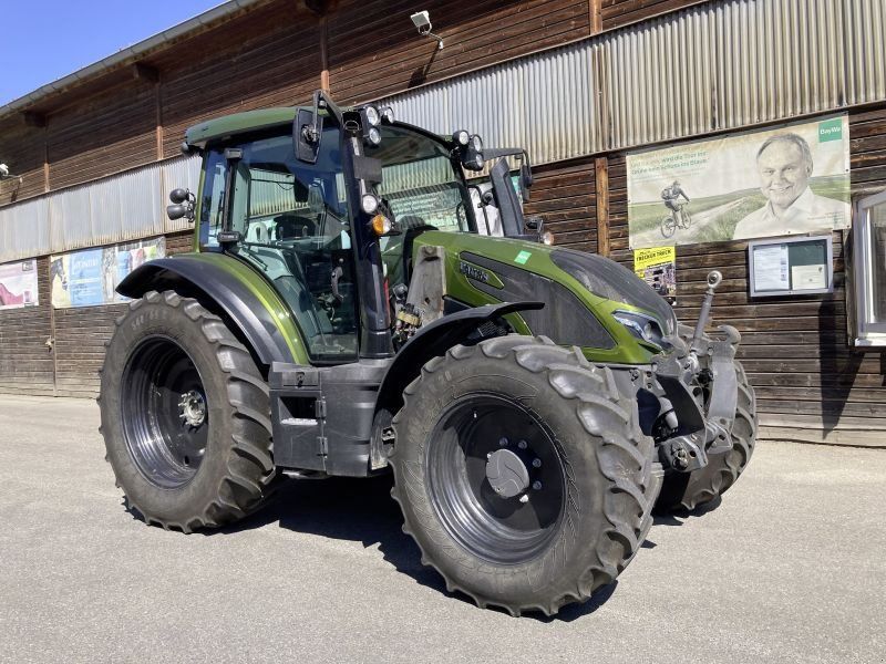 Valtra G135A