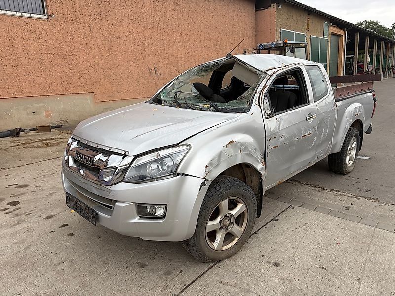 Isuzu D-Max Pick Up Unfallschaden
