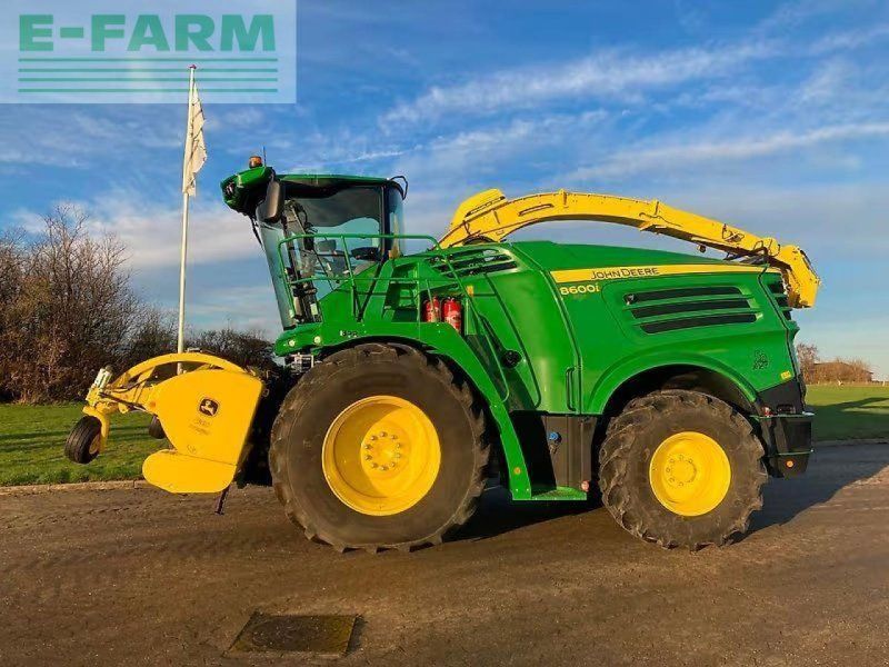 John Deere 8600