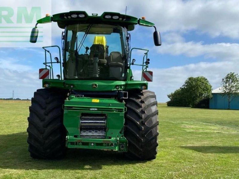 John Deere 8500