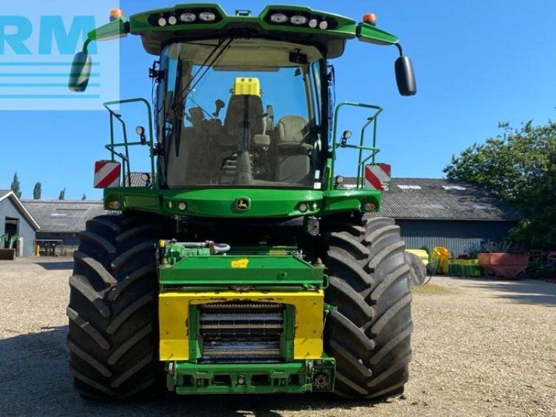 John Deere 8600