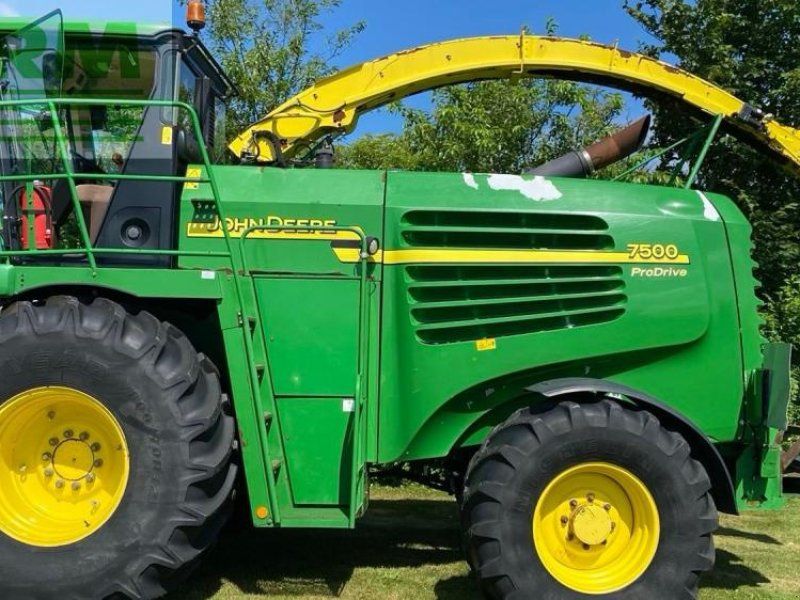 John Deere 7500