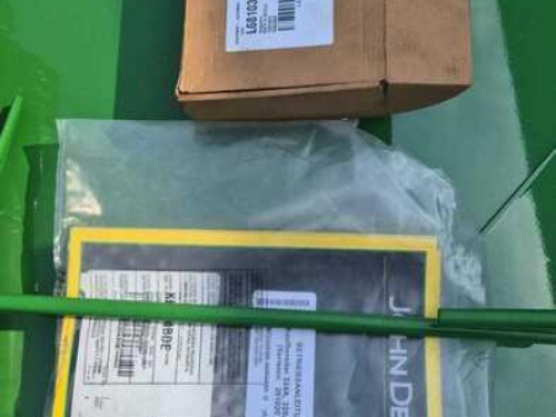 John Deere 328 A