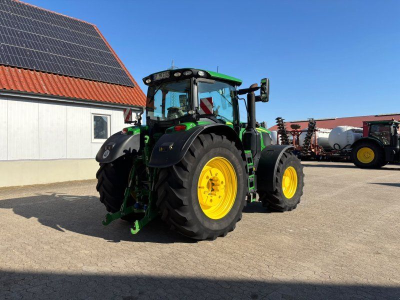 John Deere 6250R